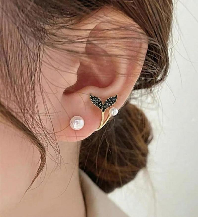 Korean Fish Tail Earrings 